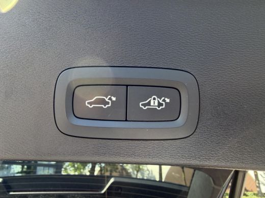 Volvo  XC40 Recharge Ultimate 70 kWh SOH 97% | WARMTEPOMP | PANORAMADAK | ELEKTRISCHE TREKHAAK | 360&deg; CAMERA ... ActivLease financial lease