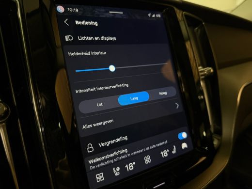 Volvo  XC60 T6 AWD Recharge Plus Bright | Trekhaak | Adaptieve Cruise Control Stoelverwarming voor+achter | S... ActivLease financial lease