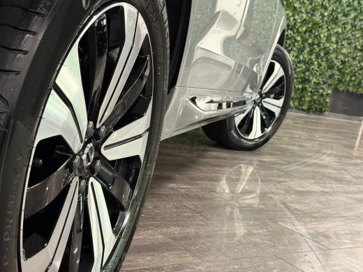 Volvo  XC60 T6 AWD Recharge Plus Bright | Trekhaak | Adaptieve Cruise Control Stoelverwarming voor+achter | S... ActivLease financial lease