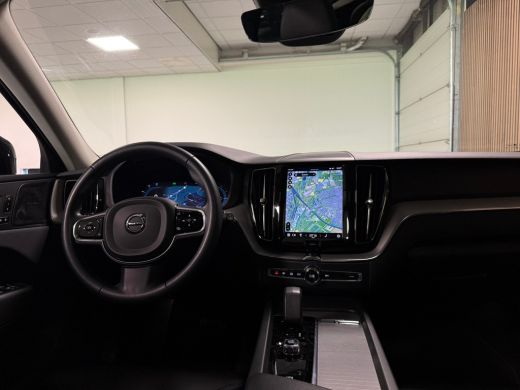 Volvo  XC60 T6 AWD Recharge Plus Dark | Harman Kardon | All Season banden | Adaptieve Cruise Control | Stoelv... ActivLease financial lease