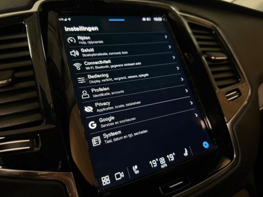 Volvo  XC90 T8 AWD Recharge Bright Long Range | Trekhaak | Harman Kardon | 455pk | Adaptieve Cruise Control |... ActivLease financial lease