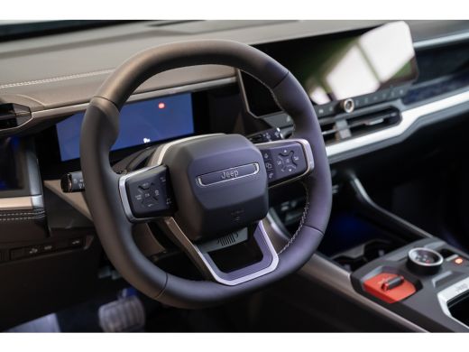 Jeep Compass Summit | Privacy Glass ActivLease financial lease