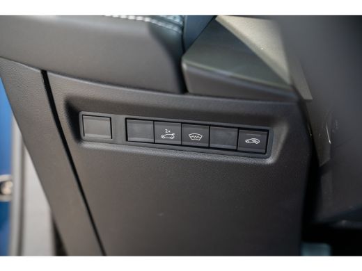 Jeep Compass Summit | Privacy Glass ActivLease financial lease
