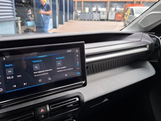 Citroën C3 Max | Achteruitrijcamera | Dagrijverlichting | Draadloze telefoonlader ActivLease financial lease