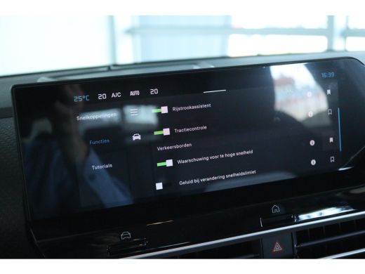 Citroën &euml;-C4 Collection - Elektrisch | Achteruitrijcamera met Top Rear Vision (180&deg; weergave van ruimte achter... ActivLease financial lease