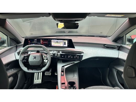 Peugeot e-3008 GT | Stoelmassage Voor | Adaptive Cruise Control | Stoelverwarming Voor en Achter | 360&deg; Camera |... ActivLease financial lease
