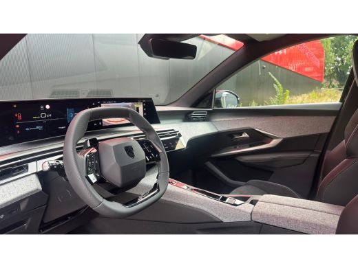 Peugeot e-3008 GT | Stoelmassage Voor | Adaptive Cruise Control | Stoelverwarming Voor en Achter | 360&deg; Camera |... ActivLease financial lease