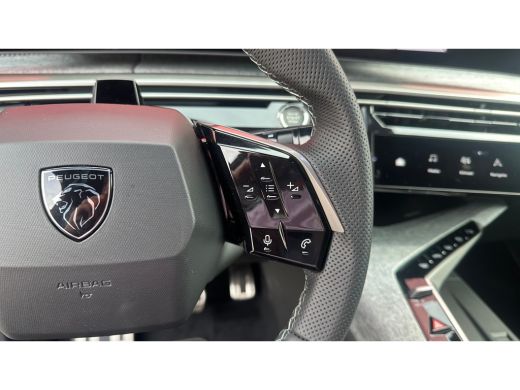 Peugeot e-3008 GT | Stoelmassage Voor | Adaptive Cruise Control | Stoelverwarming Voor en Achter | 360&deg; Camera |... ActivLease financial lease