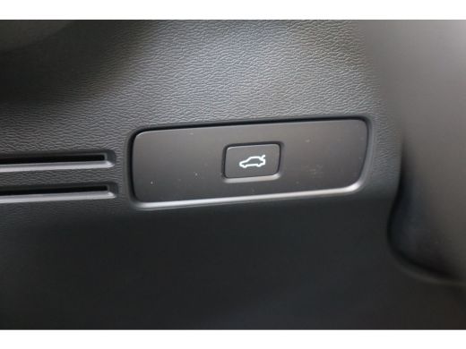 Volvo  EX40 Extended Range 252PK Ultra Europa 82 kWh | Achterbank verwarmd | Achteruitrijcamera | All seasonb... ActivLease financial lease