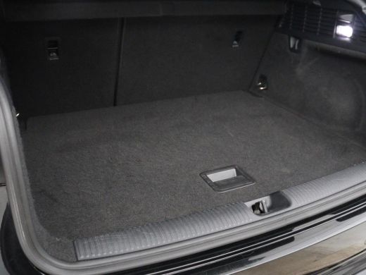 Audi Q2 | Panoramadak | Leder | Virtual Dashboard | Stoelverwarming | Climate control | Camera | Park ass... ActivLease financial lease