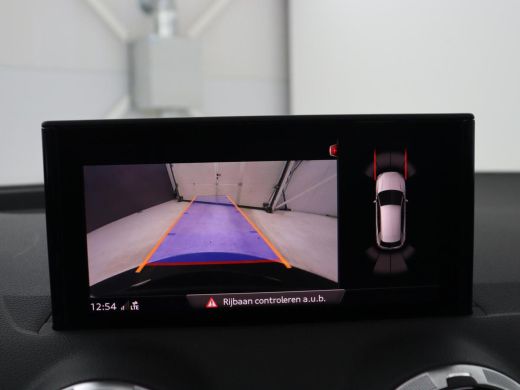 Audi Q2 | Panoramadak | Leder | Virtual Dashboard | Stoelverwarming | Climate control | Camera | Park ass... ActivLease financial lease
