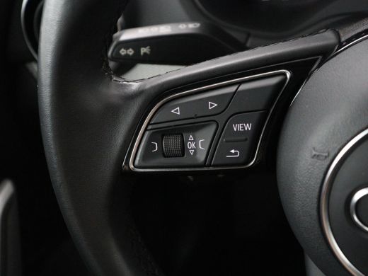Audi Q2 | Panoramadak | Leder | Virtual Dashboard | Stoelverwarming | Climate control | Camera | Park ass... ActivLease financial lease