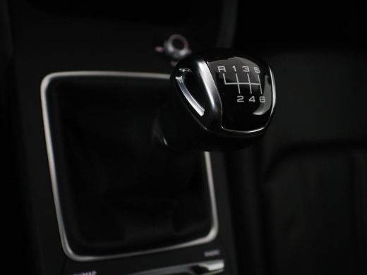 Audi Q2 | Panoramadak | Leder | Virtual Dashboard | Stoelverwarming | Climate control | Camera | Park ass... ActivLease financial lease