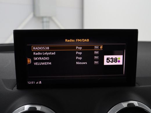 Audi Q2 | Panoramadak | Leder | Virtual Dashboard | Stoelverwarming | Climate control | Camera | Park ass... ActivLease financial lease