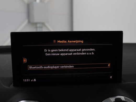 Audi Q2 | Panoramadak | Leder | Virtual Dashboard | Stoelverwarming | Climate control | Camera | Park ass... ActivLease financial lease
