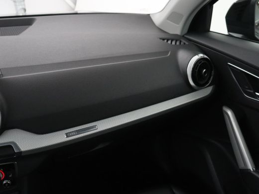 Audi Q2 | Panoramadak | Leder | Virtual Dashboard | Stoelverwarming | Climate control | Camera | Park ass... ActivLease financial lease