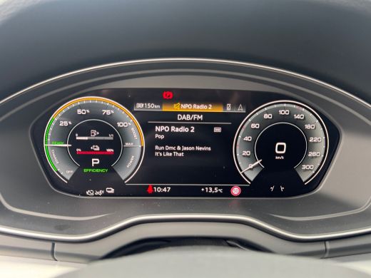 Audi Q5 50 299pk TFSI e S edition Parkeerhulp plus | Adaptive cruise control | Stoelverwarming voorin ActivLease financial lease