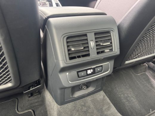 Audi Q5 50 299pk TFSI e S edition Parkeerhulp plus | Adaptive cruise control | Stoelverwarming voorin ActivLease financial lease
