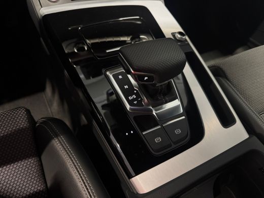 Audi Q5 50 299pk TFSI e S edition Parkeerhulp plus | Adaptive cruise control | Stoelverwarming voorin ActivLease financial lease
