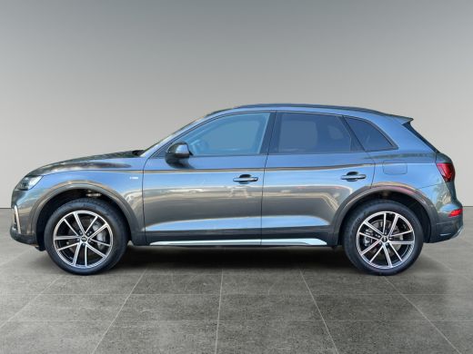 Audi Q5 50 299pk TFSI e S edition Parkeerhulp plus | Adaptive cruise control | Stoelverwarming voorin ActivLease financial lease