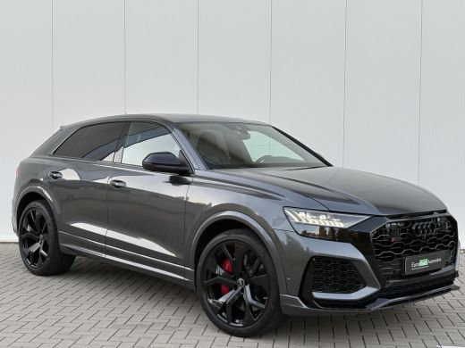 Audi Q8 4.0 TFSI RS Q8 quattro | 726 PK | KERAMISCHE REMMEN | DAYTONA GREY | PANO | CARBON | BTW ActivLease financial lease