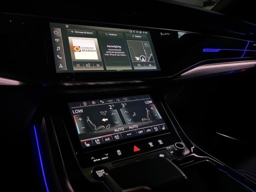 Audi Q8 4.0 TFSI RS Q8 quattro | 726 PK | KERAMISCHE REMMEN | DAYTONA GREY | PANO | CARBON | BTW ActivLease financial lease