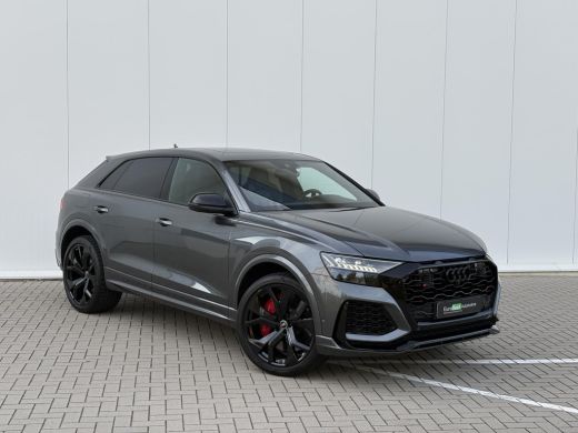 Audi Q8 4.0 TFSI RS Q8 quattro | 726 PK | KERAMISCHE REMMEN | DAYTONA GREY | PANO | CARBON | BTW ActivLease financial lease