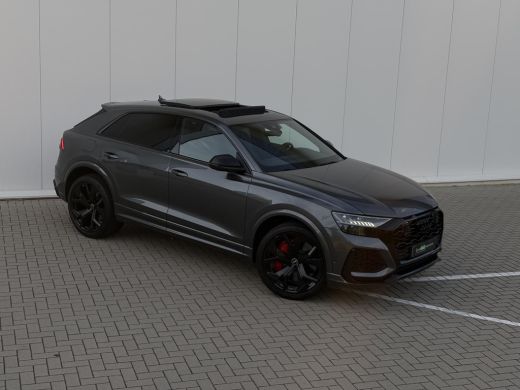 Audi Q8 4.0 TFSI RS Q8 quattro | 726 PK | KERAMISCHE REMMEN | DAYTONA GREY | PANO | CARBON | BTW ActivLease financial lease