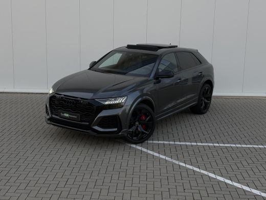 Audi Q8 4.0 TFSI RS Q8 quattro | 726 PK | KERAMISCHE REMMEN | DAYTONA GREY | PANO | CARBON | BTW ActivLease financial lease