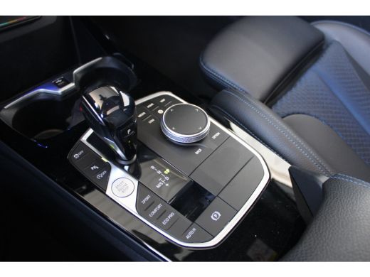 BMW 1 Serie 116i Business Edition | M sport | Schuif kantel dak | Stoelverwarming | Carplay | ActivLease financial lease