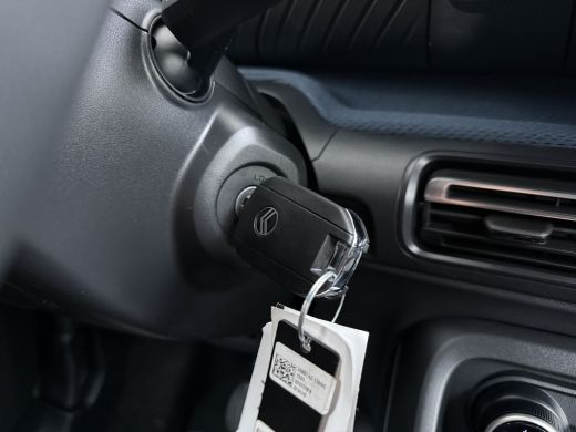 Citroën C3 Collection | Achteruitrijcamera | Dagrijverlichting | Extra getinte achterste zijruiten en achter... ActivLease financial lease