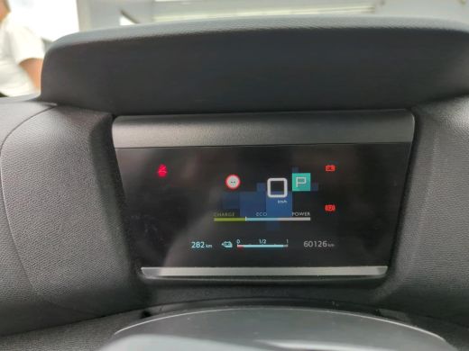 Citroën &euml;-C4 Feel 50 kWh | Achterbank in delen neerklapbaar | Achteropkomend verkeer waarschuwing | Adaptief d... ActivLease financial lease