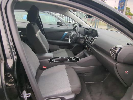 Citroën &euml;-C4 Feel 50 kWh | Achterbank in delen neerklapbaar | Achteropkomend verkeer waarschuwing | Adaptief d... ActivLease financial lease