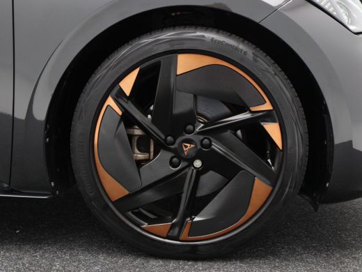 CUPRA Born Copper Edition One 62 kWh 204 Pk | Stoelverwarming | Adaptive Cruise | Panoramadak | Head Up | Na... ActivLease financial lease