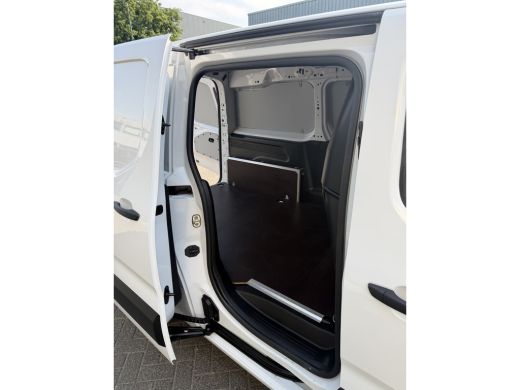 Fiat Dobl&ograve; 100pk L2 1000kg (Laadruimte betimmering - Camera - Airco - Navigatie - Parkeersensoren V+A - Digi... ActivLease financial lease