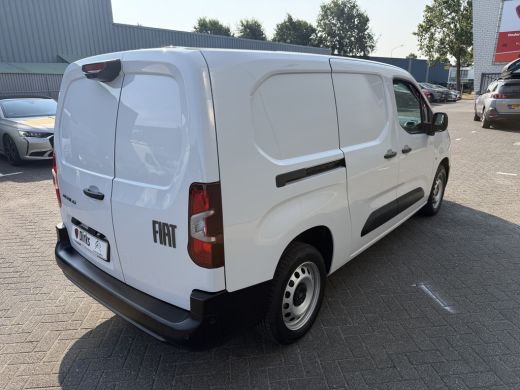 Fiat Dobl&ograve; 100pk L2 1000kg (Laadruimte betimmering - Camera - Airco - Navigatie - Parkeersensoren V+A - Digi... ActivLease financial lease