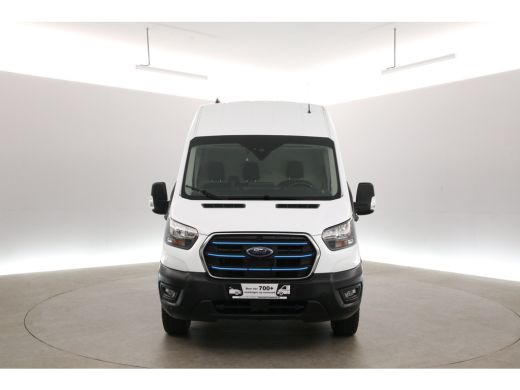 Ford E-Transit 68 kWh L2H3 | Snelladen | SOH 97% | Clima | 360&deg; Camera | Cruise | 3 Zits | Carplay | Navi ActivLease financial lease