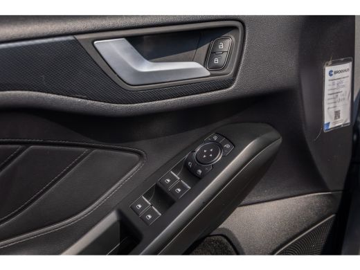 Ford Focus 1.0 EcoBoost ST Line Business | Apple Carplay/Android Auto | Cruise control | lane Assist | Parke... ActivLease financial lease