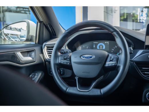Ford Focus 1.0 EcoBoost ST Line Business | Apple Carplay/Android Auto | Cruise control | lane Assist | Parke... ActivLease financial lease