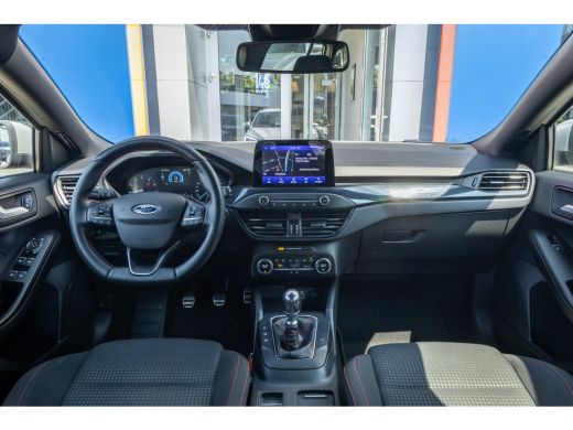 Ford Focus 1.0 EcoBoost ST Line Business | Apple Carplay/Android Auto | Cruise control | lane Assist | Parke... ActivLease financial lease