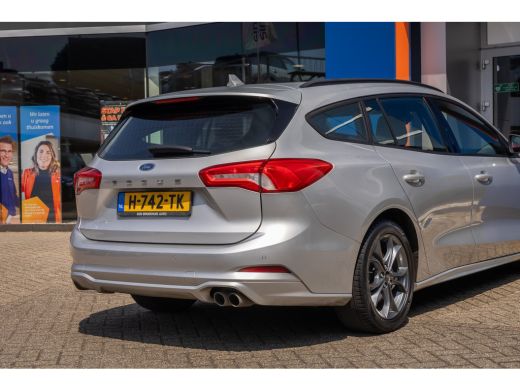 Ford Focus 1.0 EcoBoost ST Line Business | Apple Carplay/Android Auto | Cruise control | lane Assist | Parke... ActivLease financial lease