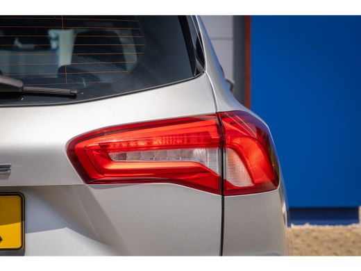 Ford Focus 1.0 EcoBoost ST Line Business | Apple Carplay/Android Auto | Cruise control | lane Assist | Parke... ActivLease financial lease