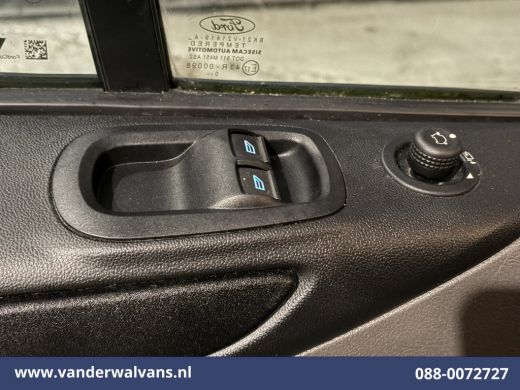 Ford Transit Custom 2.0 TDCI L2H1 Euro6 Airco | Camera | Omvormer | Apple Carplay | LED | Cruisecontrol | 2800kg Trek... ActivLease financial lease