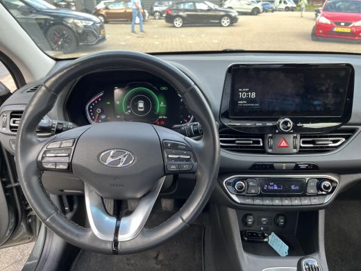 Hyundai i30 1.0 T-GDi MHEV Comfort Smart | Climate Control | Cruise Control | Navigatie | Rijklaarprijs! ActivLease financial lease