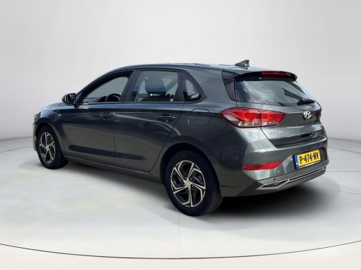 Hyundai i30 1.0 T-GDi MHEV Comfort Smart | Climate Control | Cruise Control | Navigatie | Rijklaarprijs! ActivLease financial lease