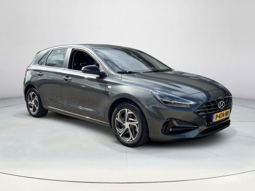Hyundai i30 1.0 T-GDi MHEV Comfort Smart | Climate Control | Cruise Control | Navigatie | Rijklaarprijs! ActivLease financial lease