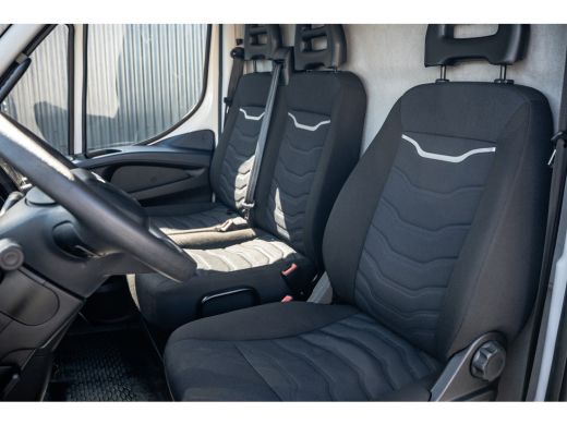 Iveco Daily 35S14V 2.3 L2H2 | Automaat | 1e Eigenaar | Euro 6 | Cruise | Climate | Trekhaak ActivLease financial lease