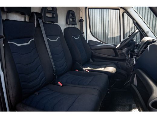 Iveco Daily 35S14V 2.3 L2H2 | Automaat | 1e Eigenaar | Euro 6 | Cruise | Climate | Trekhaak ActivLease financial lease