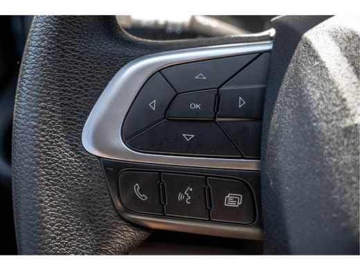 Iveco Daily 35S14V 2.3 L2H2 | Automaat | 1e Eigenaar | Euro 6 | Cruise | Climate | Trekhaak ActivLease financial lease