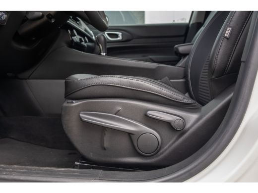 Jeep Compass 4xe 240 Plug-in Hybrid Electric Limited | Camera | Cruise adaptief | Apple Carplay/Android Auto |... ActivLease financial lease